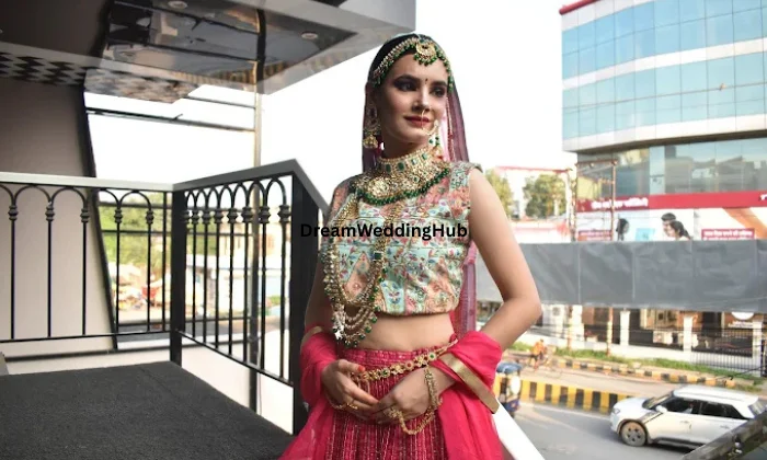 Headqueen With Mister